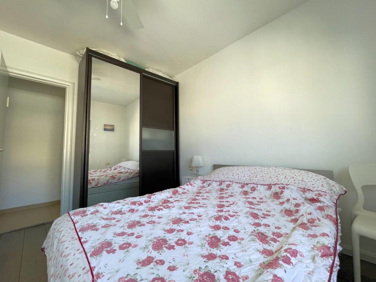 Beautiful 2-Bedroom Condo In The Heart Of Tel Aviv Eksteriør bilde