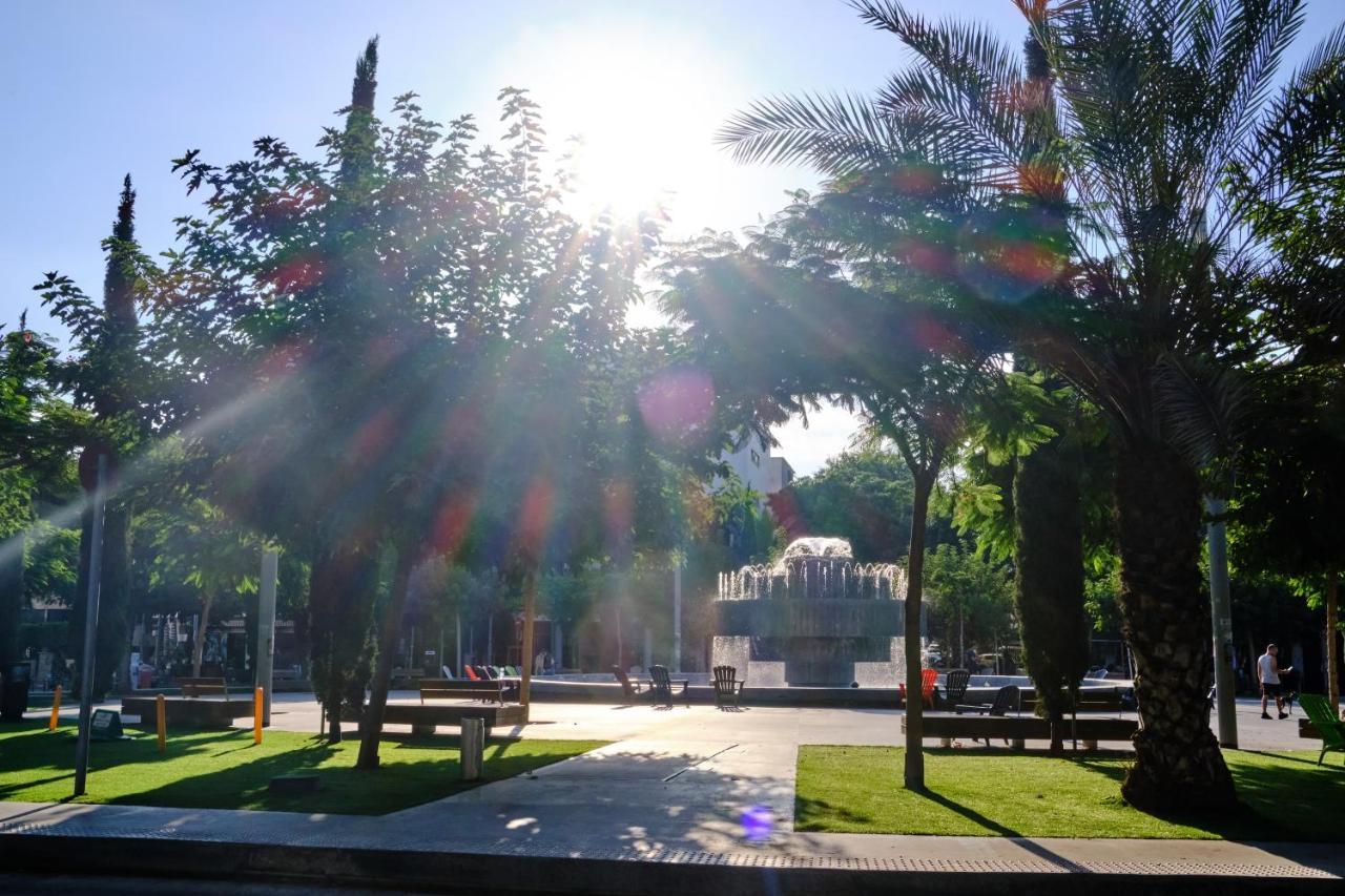 Beautiful 2-Bedroom Condo In The Heart Of Tel Aviv Eksteriør bilde